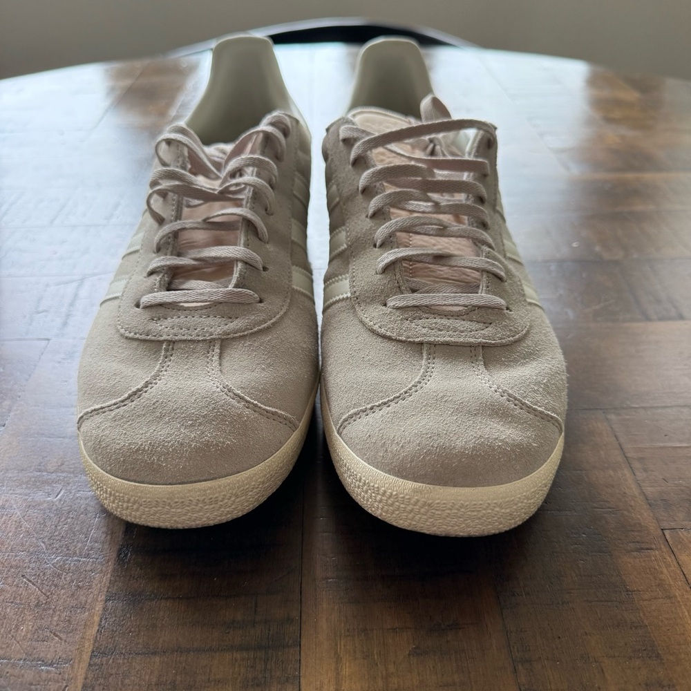 Adidas Men's Gazelle Sneakers Size 13 - Picture 4 of 10